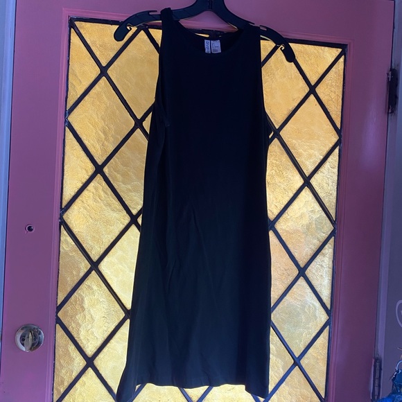 H&M Dresses & Skirts - H&M olive bodycon dress